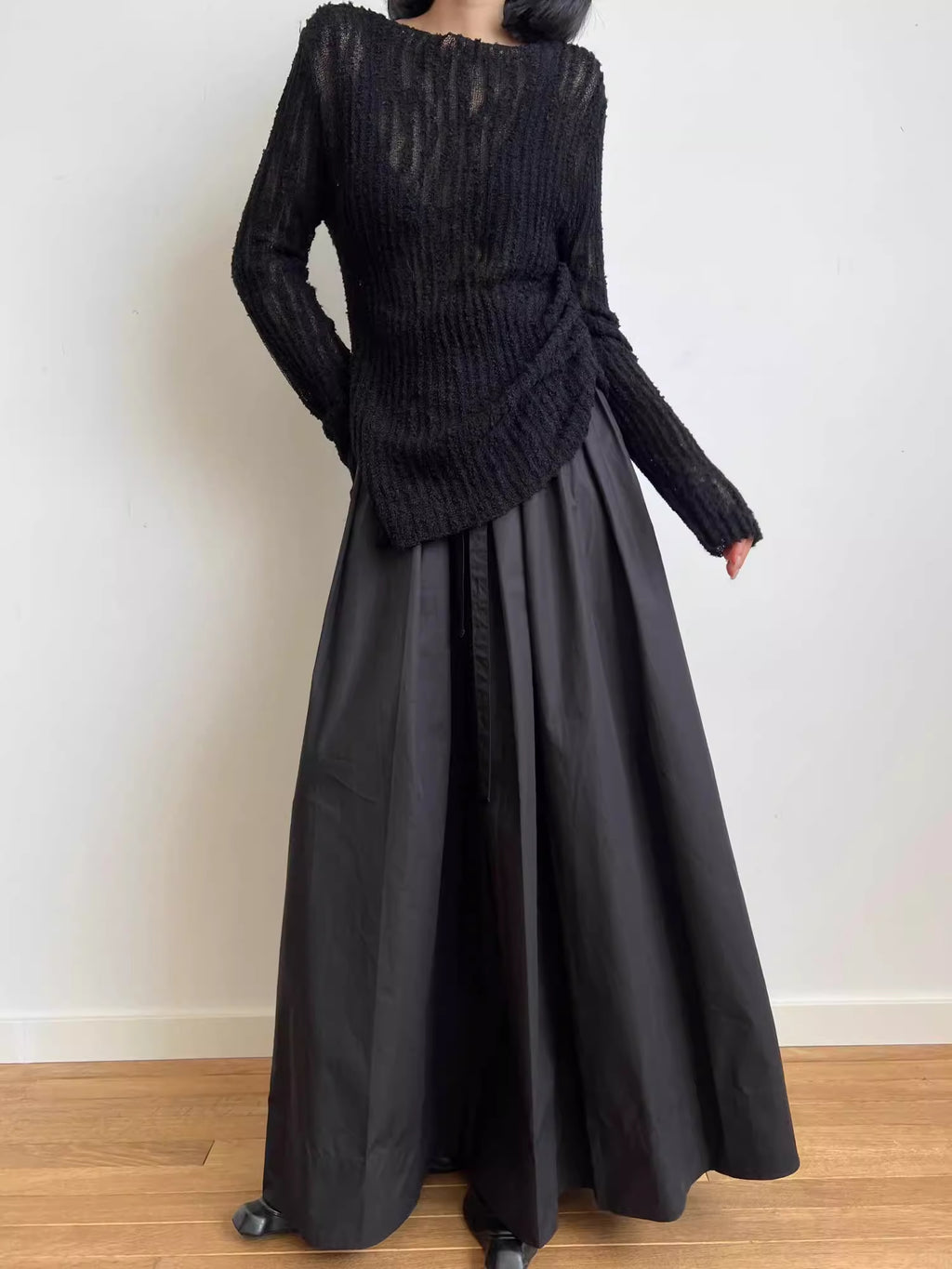 Side Slit Pleated Temperament Long Sleeved Niche High-end Top